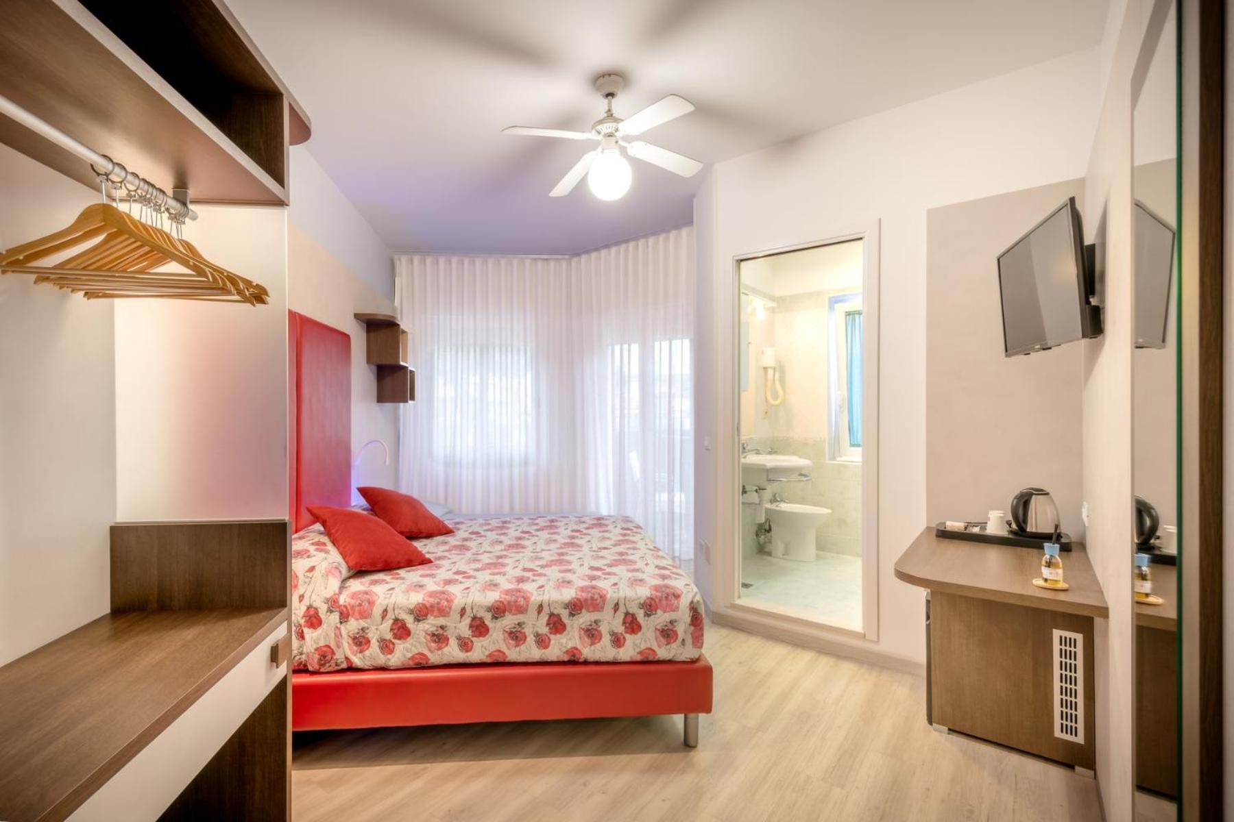 Hotel All'Orologio 3 Stelle Superior Caorle Exterior foto