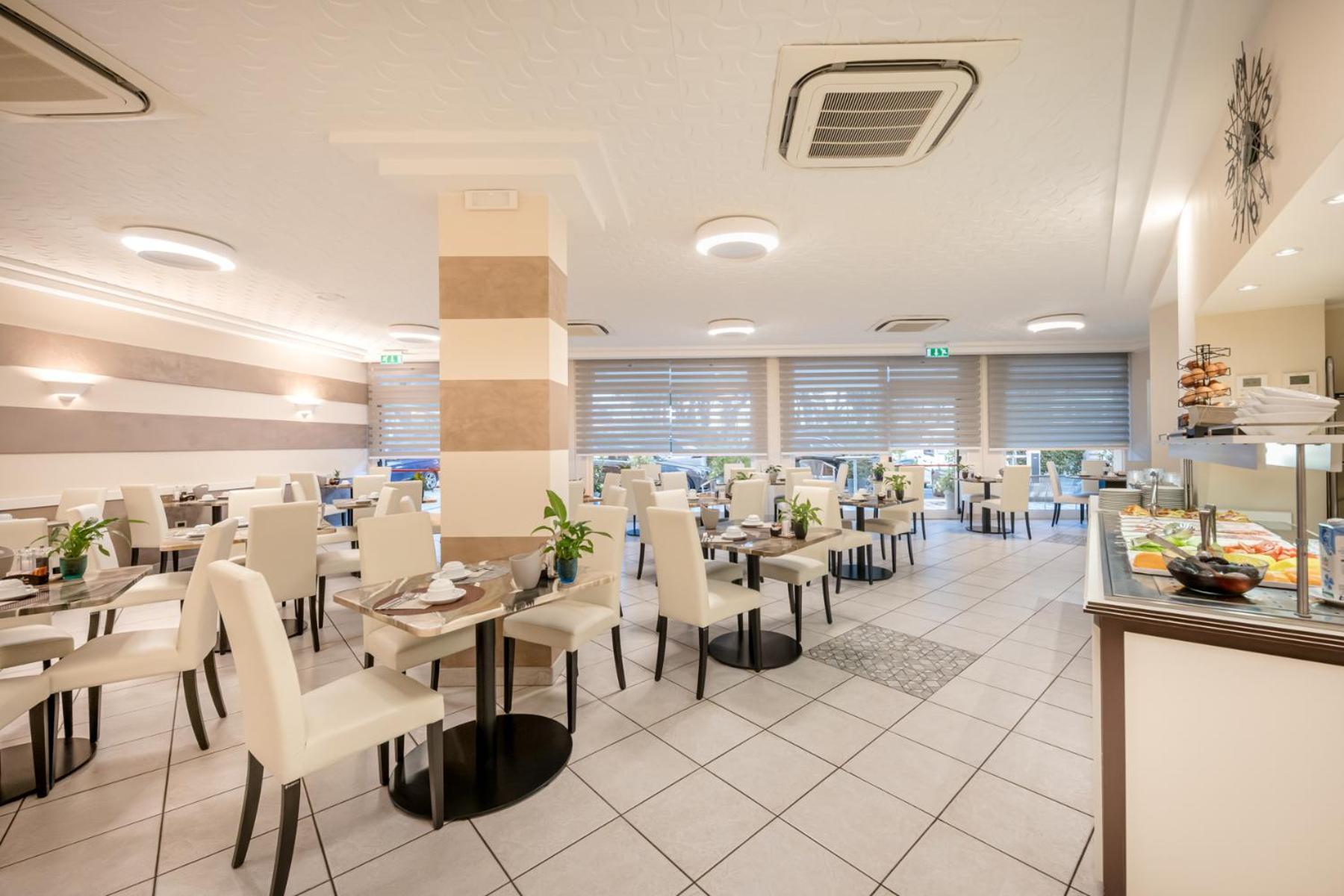 Hotel All'Orologio 3 Stelle Superior Caorle Exterior foto