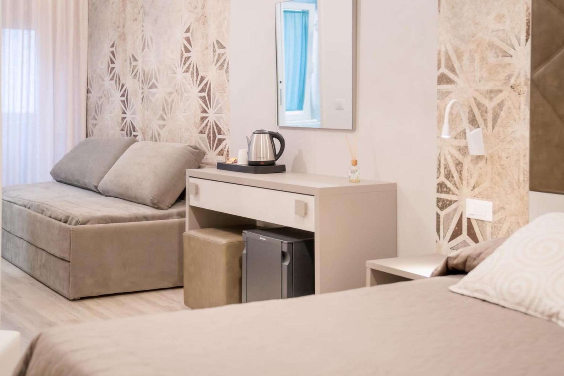 Hotel All'Orologio 3 Stelle Superior Caorle Exterior foto